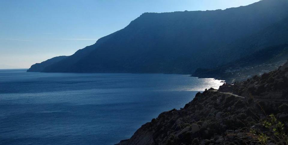 Villa Ικαριων Γη à Manganítis Extérieur photo